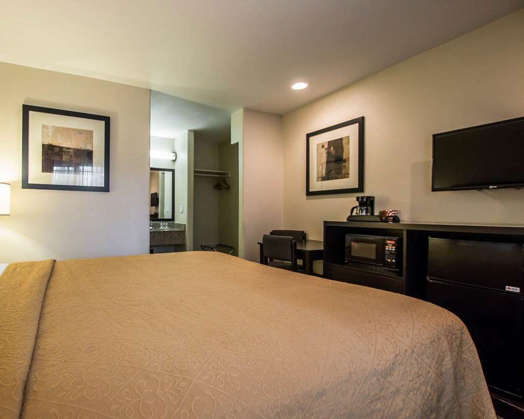 Americas Best Value Inn & Suites Escondido Zimmer foto